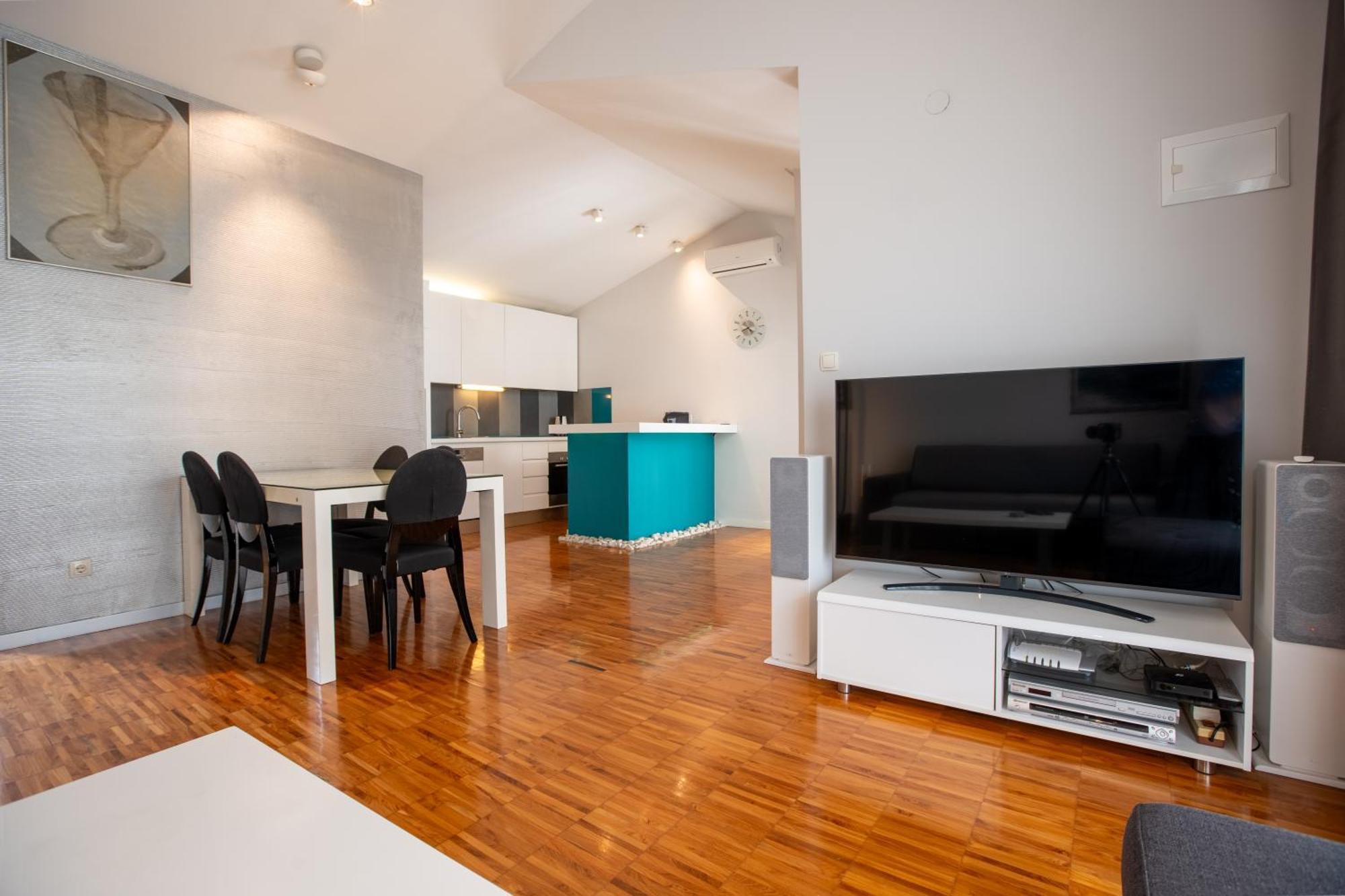 In The Heart Of Split Apartment ภายนอก รูปภาพ